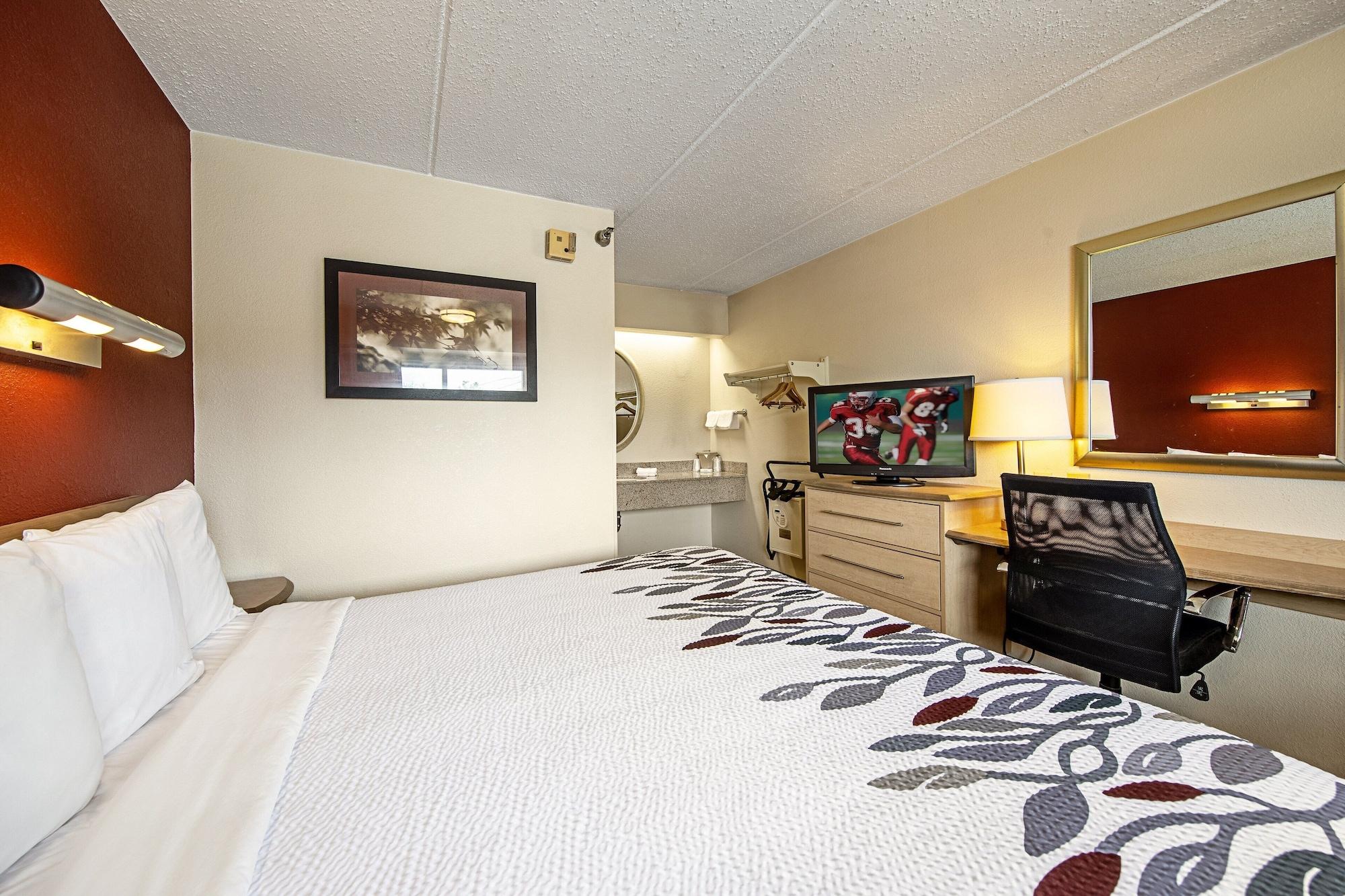 Red Roof Inn Ютіка Екстер'єр фото