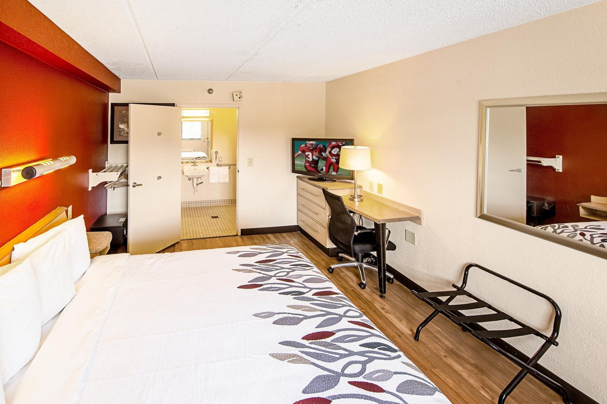 Red Roof Inn Ютіка Екстер'єр фото