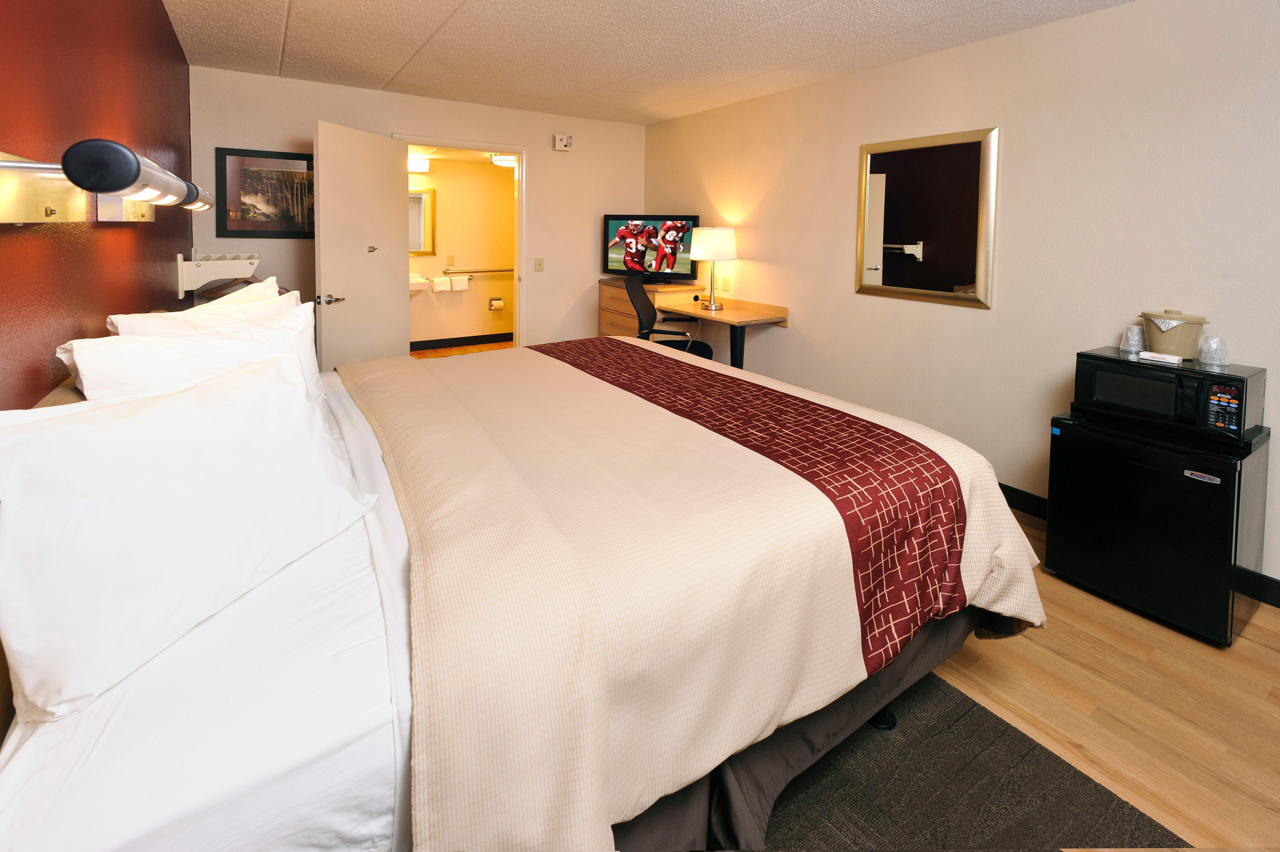 Red Roof Inn Ютіка Екстер'єр фото